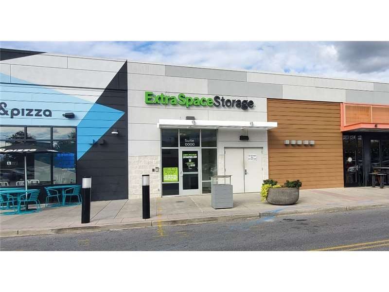 Extra Space Storage facility on 3500 East West Hwy - Hyattsville, MD