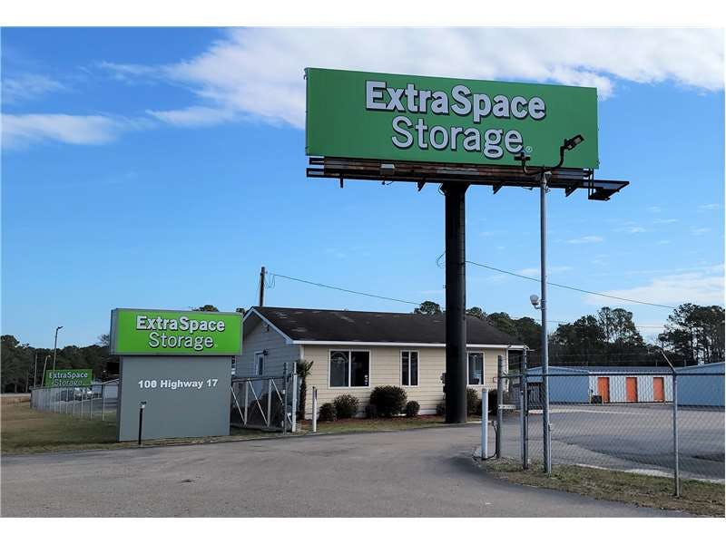 Extra Space Storage facility on 108 Highway 17 - Little River, SC