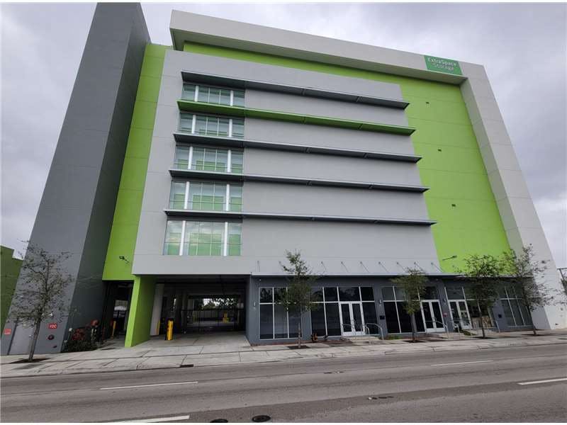 Extra Space Storage facility on 120 NW 27th Ave - Miami, FL