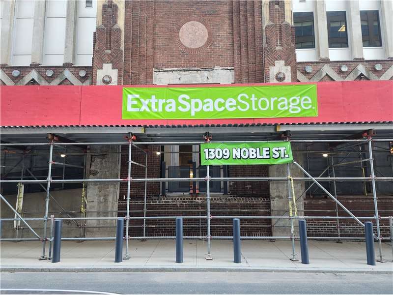 Extra Space Storage facility on 1309 Noble St - Philadelphia, PA