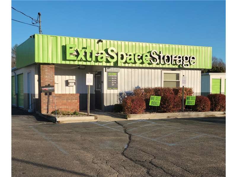 Extra Space Storage facility on 3081 Route 50 - Saratoga Springs, NY