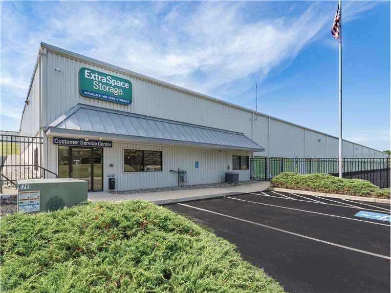 Extra Space Storage facility on 1008 Greenhill Rd - West Chester, PA