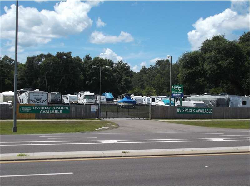 Extra Space Storage facility on 6723 US Highway 301 S - Riverview, FL
