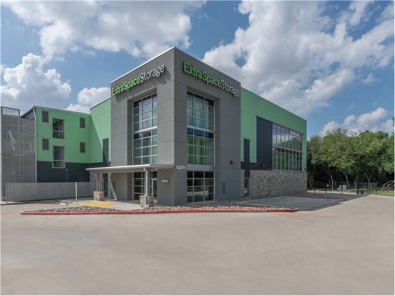 Extra Space Storage facility on 12211 N IH 35 - San Antonio, TX