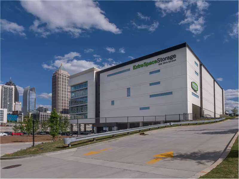 Driveway for Atlanta Extra Space Storage facility at 166 16th St.