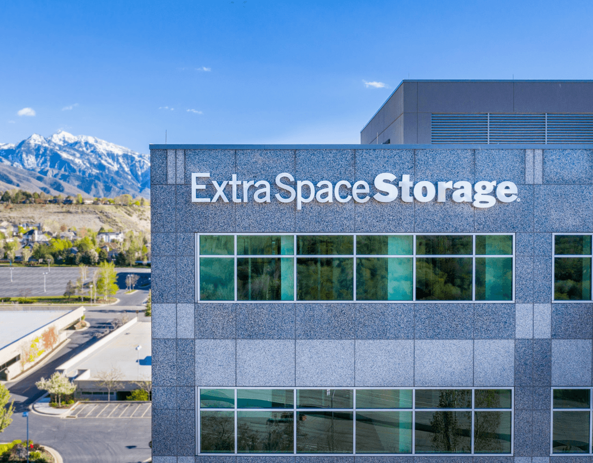 About Us | Extra Space Storage