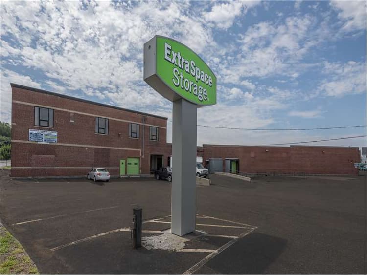 Medford Storage Units at 970 Fellsway Extra Space Storage