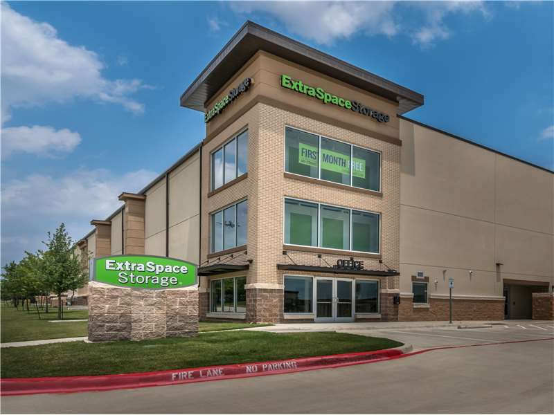 Storage Units in Irving, TX at 7500 Esters Blvd Extra
