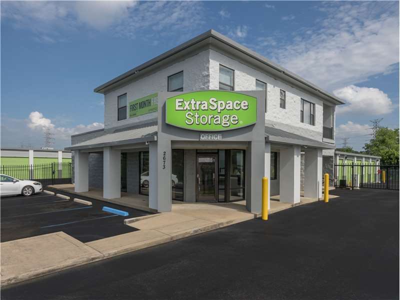 Extra Space Storage facility on 2673 Mount Moriah Ter - Memphis, TN