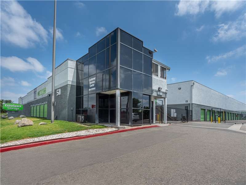 Extra Space Storage facility on 511 S Grand Ave - Santa Ana, CA