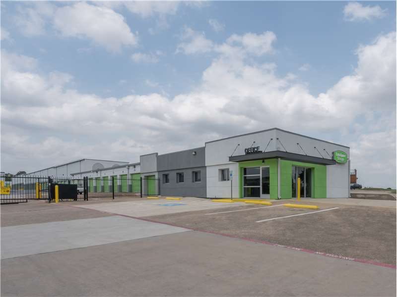 Extra Space Storage facility on 1204 W Euless Blvd - Euless, TX