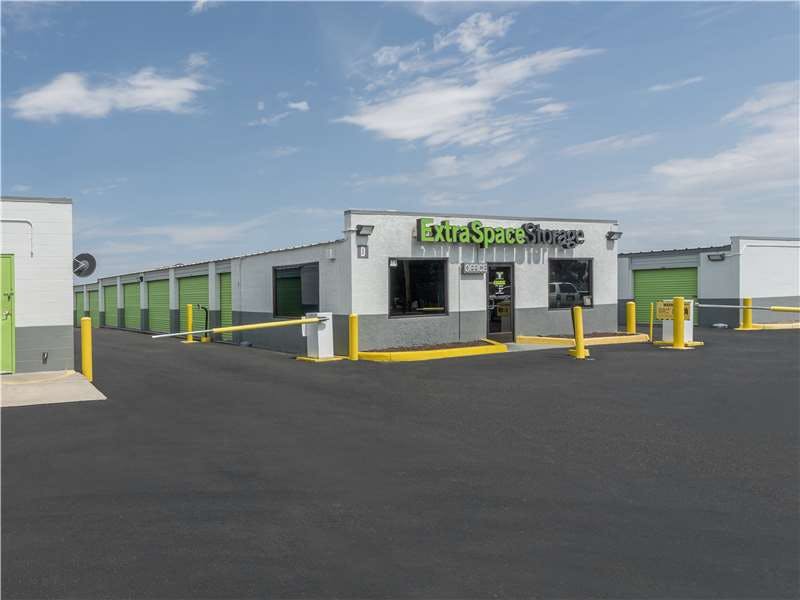 Extra Space Storage facility on 141 Airport Dr NW - Albuquerque, NM