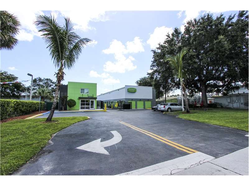 Extra Space Storage facility on 2048 S State Road 7 - North Lauderdale, FL