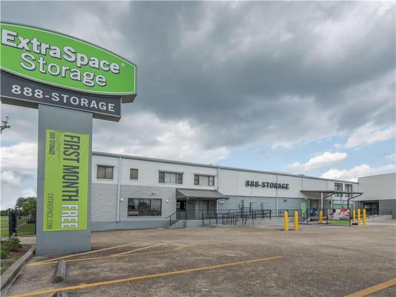 Extra Space Storage facility on 1120 S Norman C Francis Pkwy - New Orleans, LA