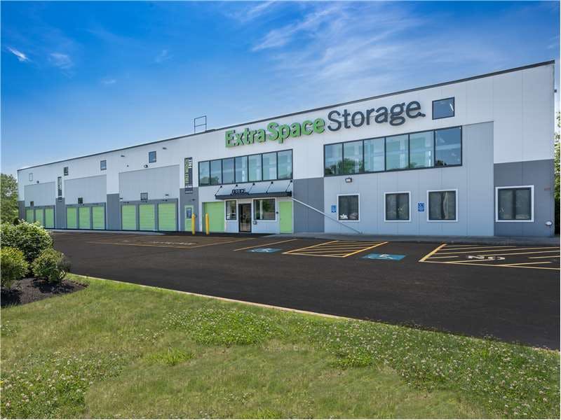 Extra Space Storage facility on 230 Oak St - Brockton, MA