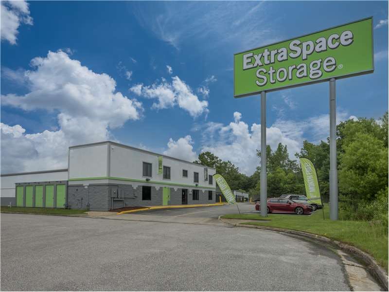Extra Space Storage facility on 491 Denbigh Blvd - Newport News, VA