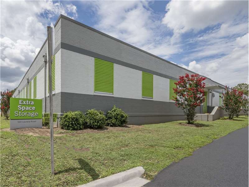 Extra Space Storage facility on 1201 Laurens Rd - Greenville, SC