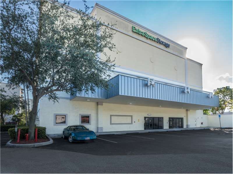 Extra Space Storage facility on 1850 Miami Rd - Fort Lauderdale, FL