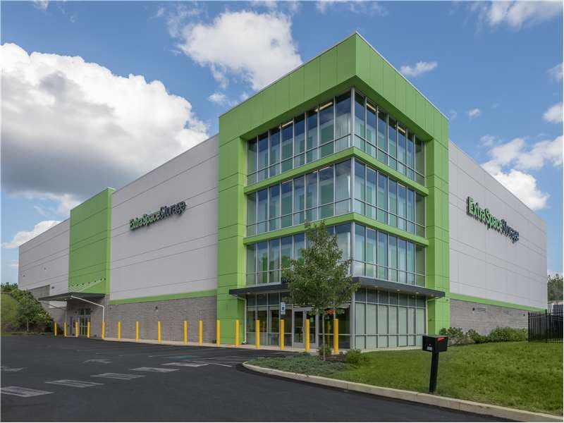 Extra Space Storage facility on 510 S Henderson Rd - King of Prussia, PA
