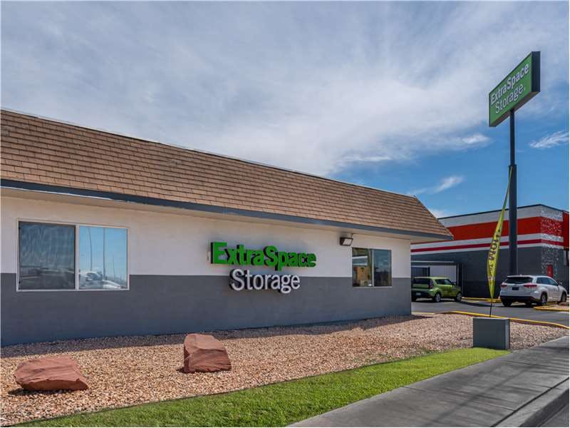 Extra Space Storage facility on 2824 E Evans Ave - North Las Vegas, NV