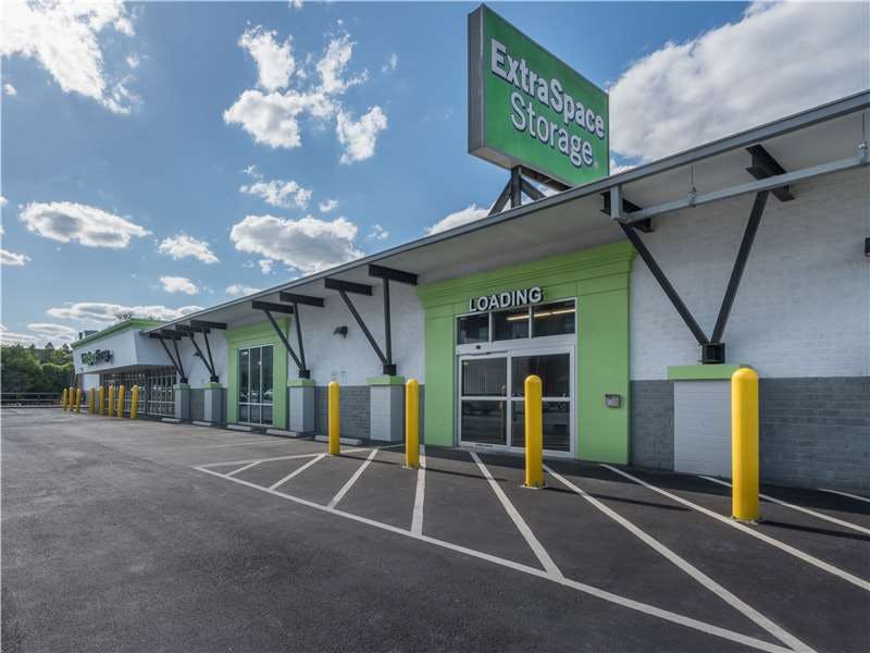 Extra Space Storage facility on 660 Edgewood Ave SE - Atlanta, GA