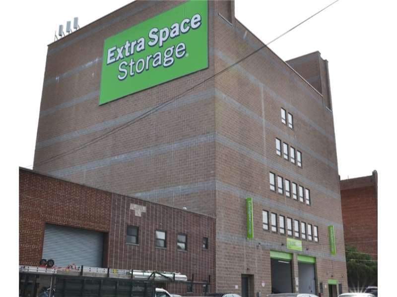 Extra Space Storage facility on 3719 Crescent St - Long Island City, NY