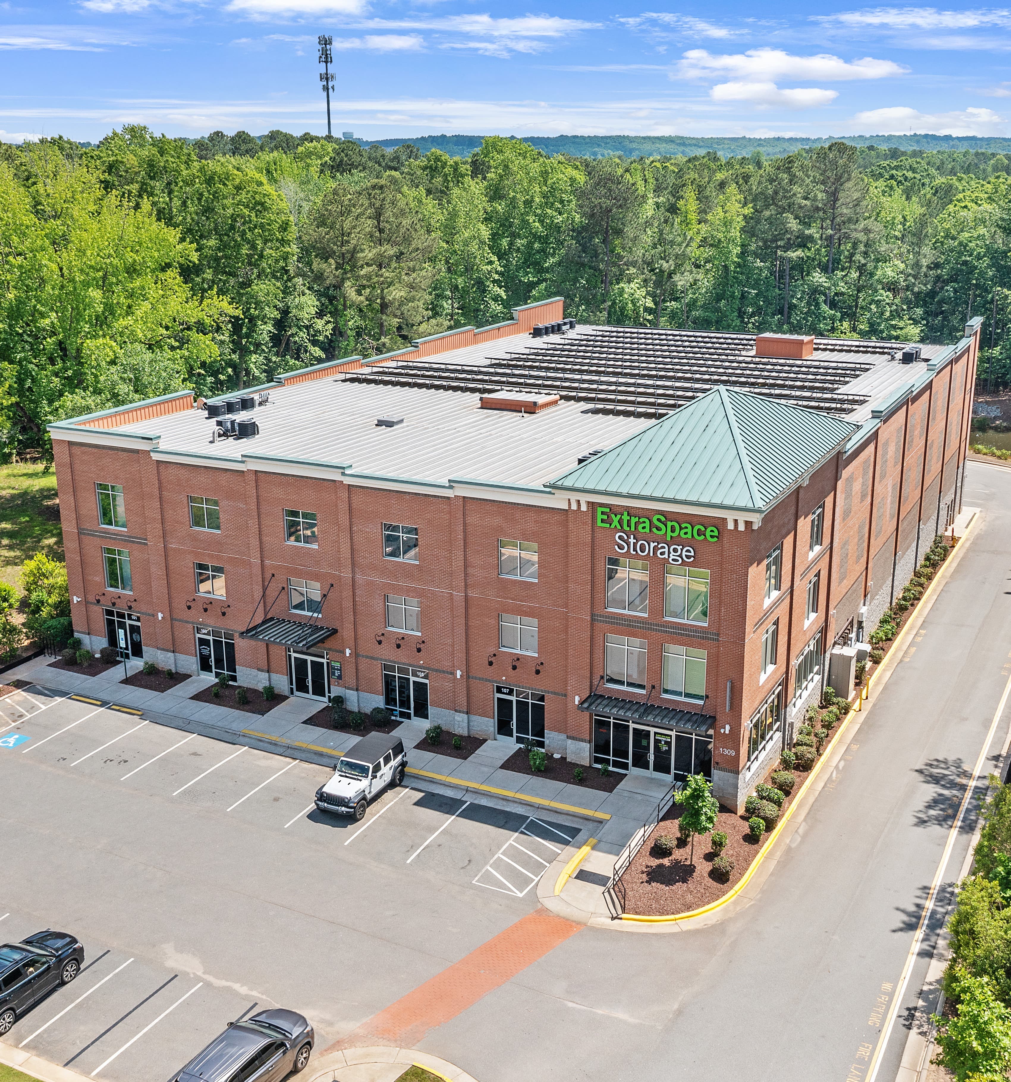 8999 Holly-Springs NC
