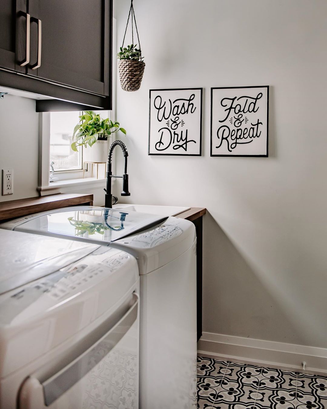 Laundry room. Photo by Instagram user @urbandesignreno