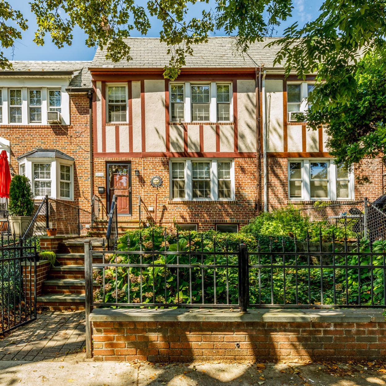 House in Astoria, Queens. Photo by Instagram user @anthony_lo_verme_