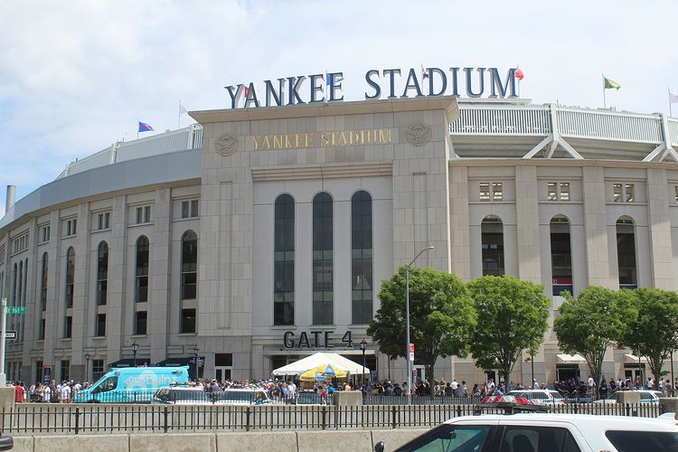 Exterior view of the new Yankee Stadium. Photo by Instagram user @chisports_roadtrips