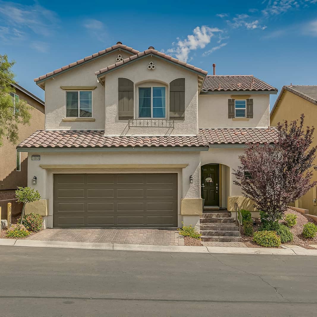 Two Story Single Family Home in Centennial Hills, Las Vegas. Photo by Instagram user @brandongiffenrealestate
