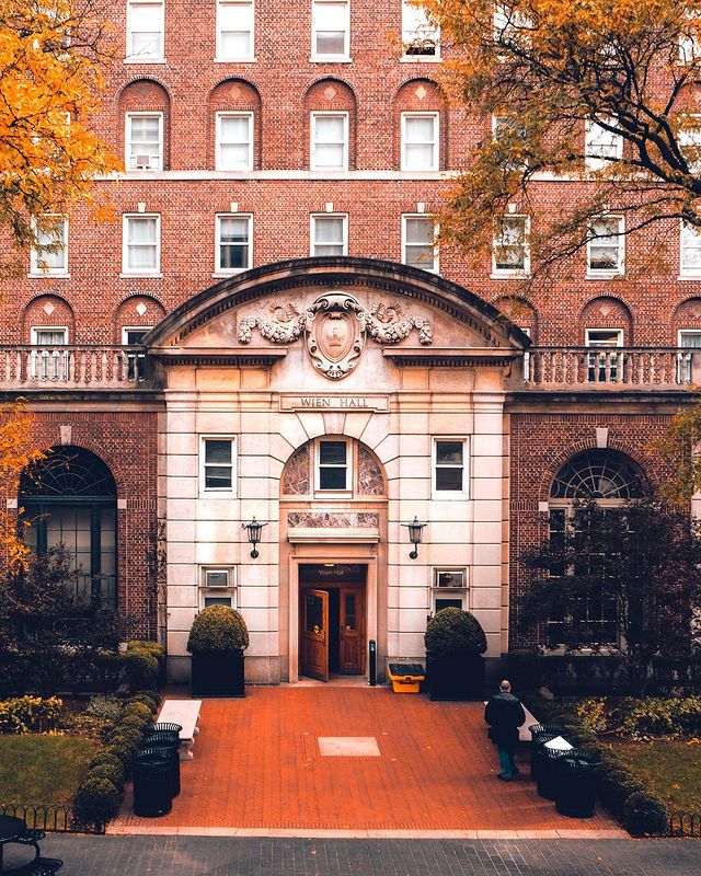 Exterior shot of Wien Hall at Columbia University. Photo by Instagram user @weilfernweh
