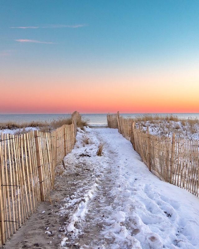 Beach walk and ocean at sunset. Photo by Instagram user @alexacaromedia