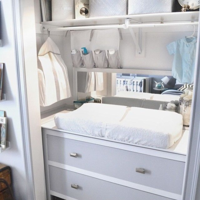 Baby changing station inside of closet. Photo by Instagram user @onefluffylittlecloud