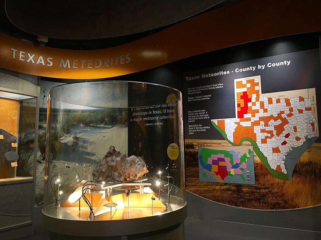 Texas Meteorite display at the Monnig Meteorite Gallery. Photo by Instagram user @branhalen