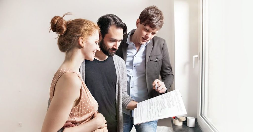 Real Estate Tips How To Sell A Fixer Upper Extra Space Storage