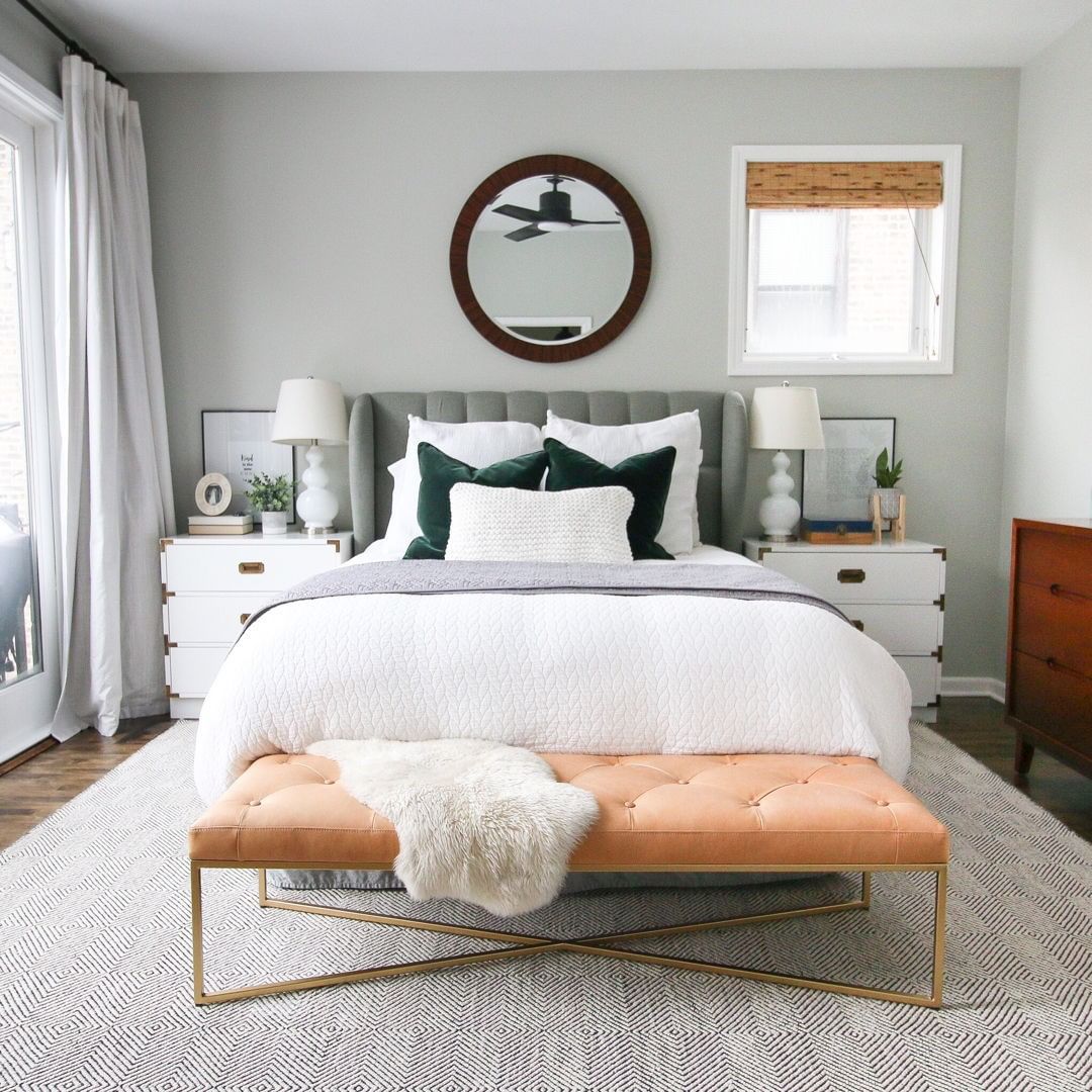 Bedroom with greige wall paint color. Photo by Instagram user @diyplaybook