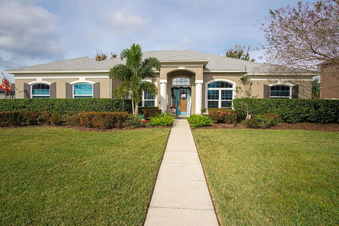 Ranch-style home in the Oviedo area of Orlando. Photo by Instagram user @ryansellsorlando