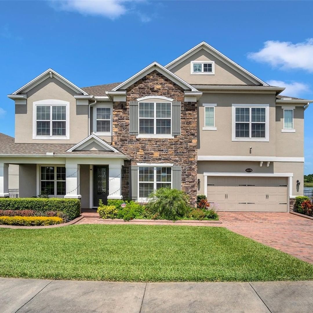 Two-story home in the Winter Garden neighborhood of Orlando. Photo by Instagram user @sashinaluxuryrealty