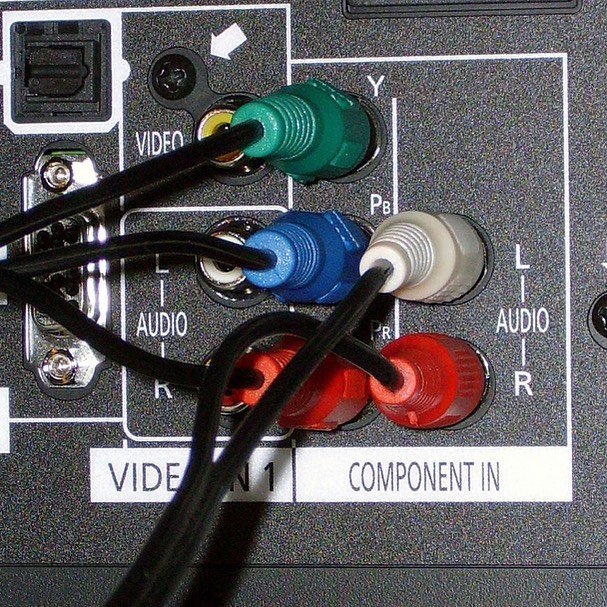 Backside of electronic device with cords. Photo by Instagram user @ridgefieldministorage