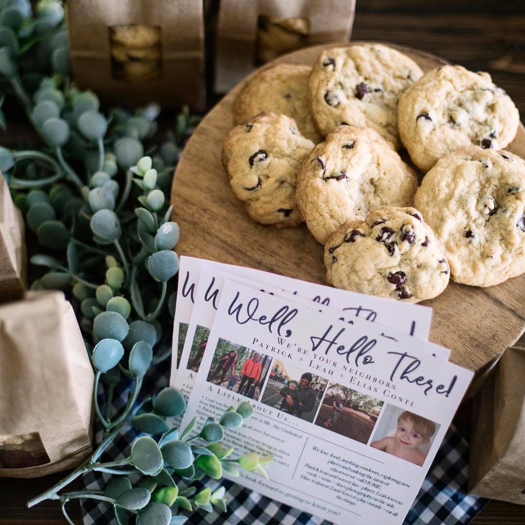 Baked goods gift basket for new neighbors. Photo by Instagram user @leahconti 