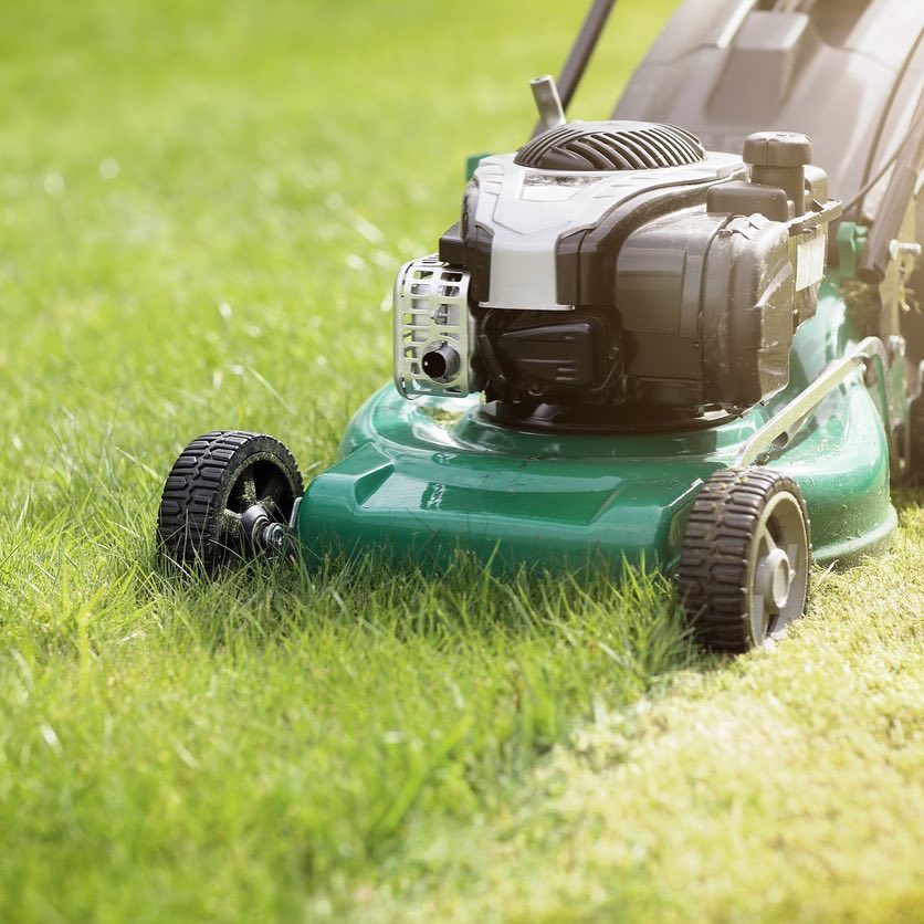 Lawn mower mowing grass. Photo by Instagram user @nextdoor