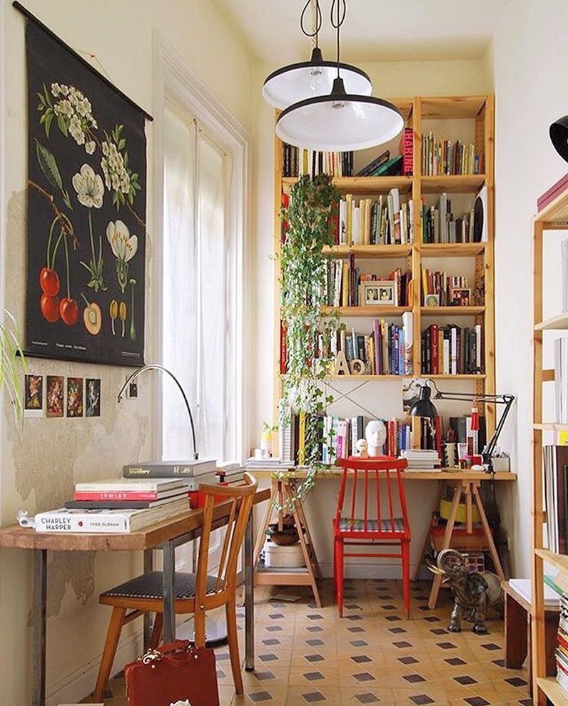 well decorated home office with personal touches photo by Instagram user @casademartina