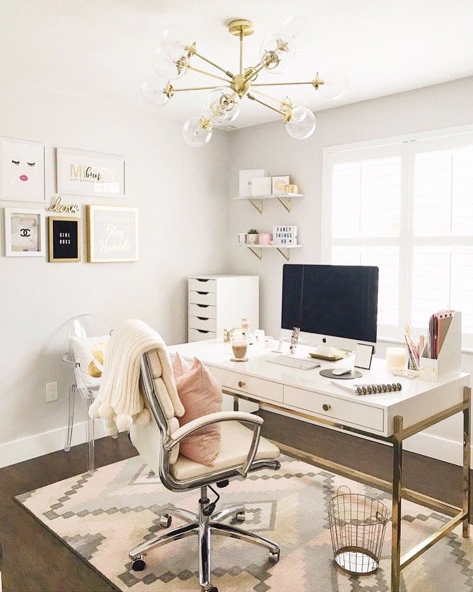 Modern gold themed home office. Photo by Instagram user @herdesk.co