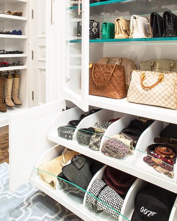 Slide-out closet drawers. Photo by Instagram user @laclosetdesign