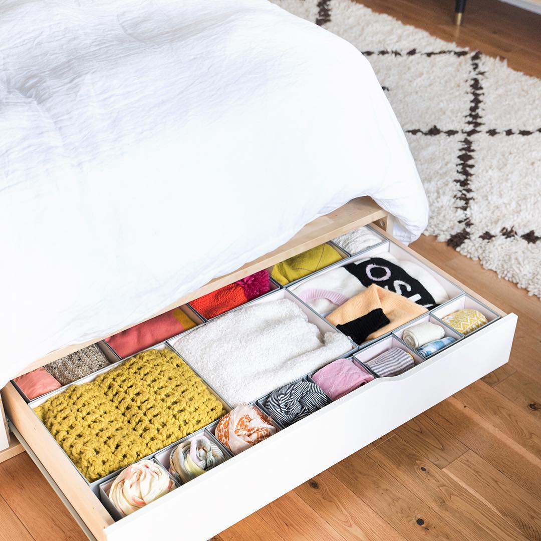 Bed with Drawers Storing Childrens Clothes Underneath. Photo by Instagram user @designlovefest