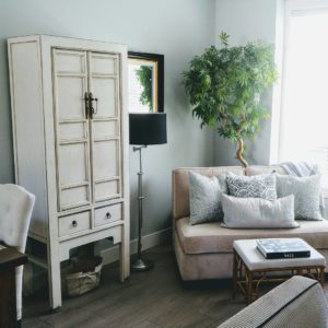 20 Living Room Organization & Storage Ideas | Extra Space Storage