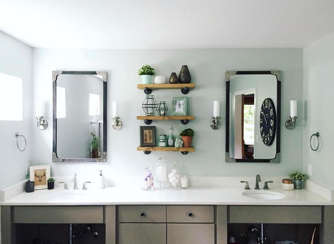 Bathroom Sinks with Shelves in Between. Photo by Instagram user @delirious.by.design