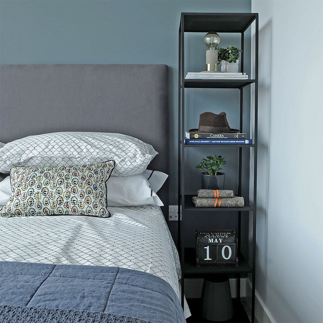 Nightstand Storing Books, Plants, and a Hat. Photo by Instagram user @th2_studio