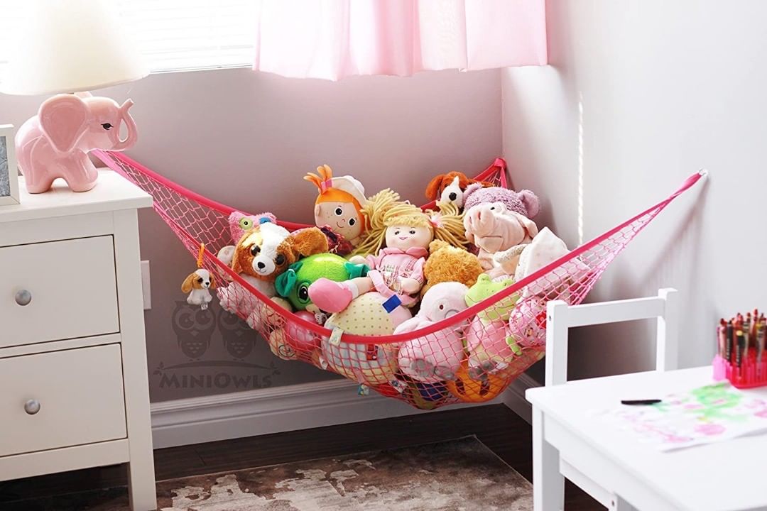 Hanging Net for Toy Storage in Kids Room. Photo by Instagram user @mini_owls